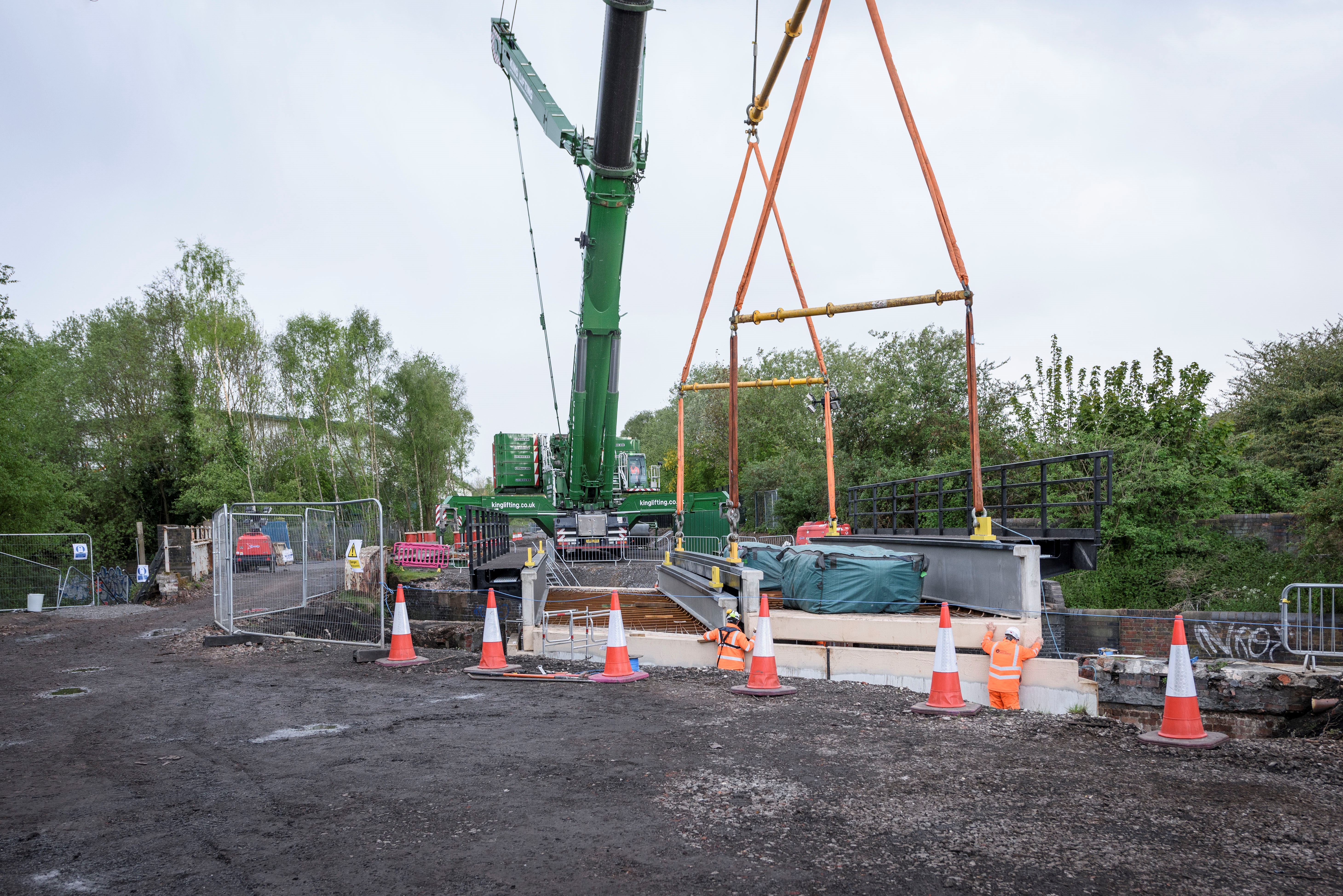 First New Bridge Installed for Wednesbury to Brierley Hill Metro Extension Press Release